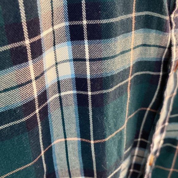 🎂IZOD Men’s Casual Green Plaid Button Down Shirt - Picture 5 of 5